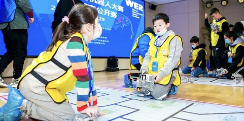 教育科技開(kāi)發(fā) 驅(qū)動(dòng)教育創(chuàng)新的未來(lái)引擎